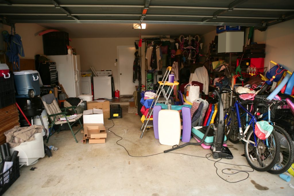 A Guide to Clean Out Your Garage 