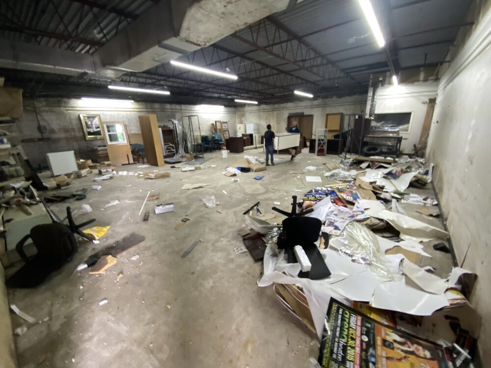 Warehouse Clearing Warehouse Clearing